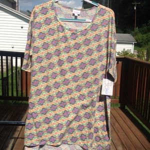Lularoe Irma shirt
